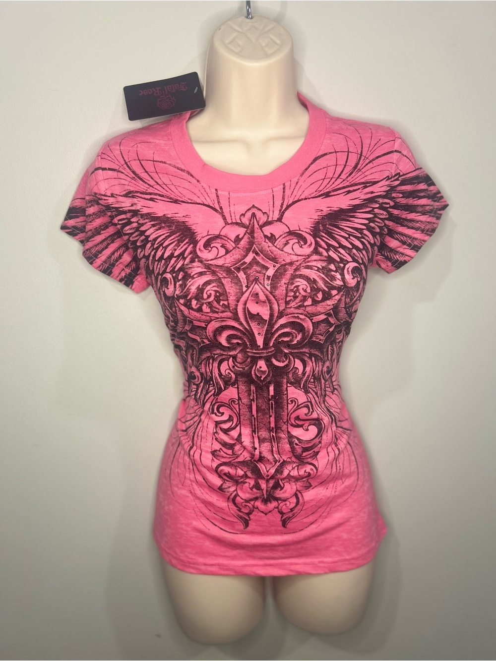 Women's Pink Short-Sleeve Graphic Tee with Ornate Winged Cross
